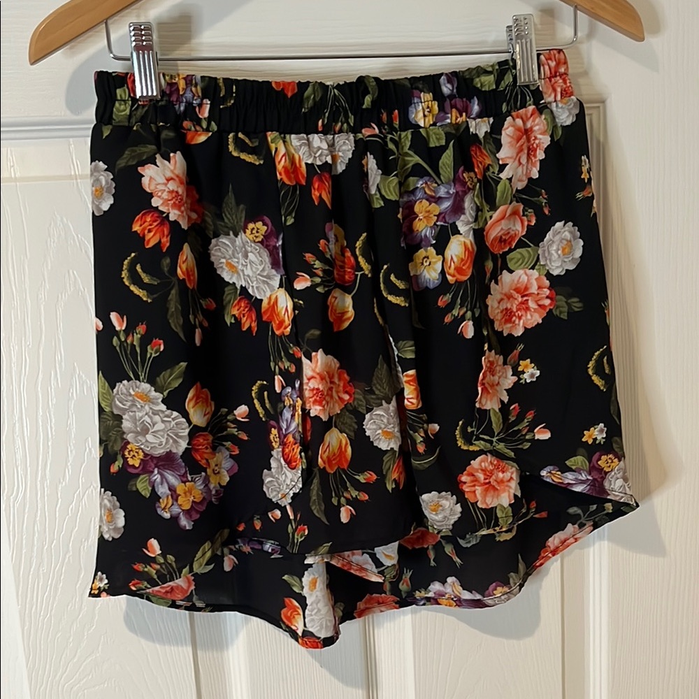 Lovely Day High Waist Black Shorts with Flouncy Hem